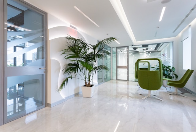 Solusi Alternatif: Kantor Semi Terbuka (Hybrid Office)